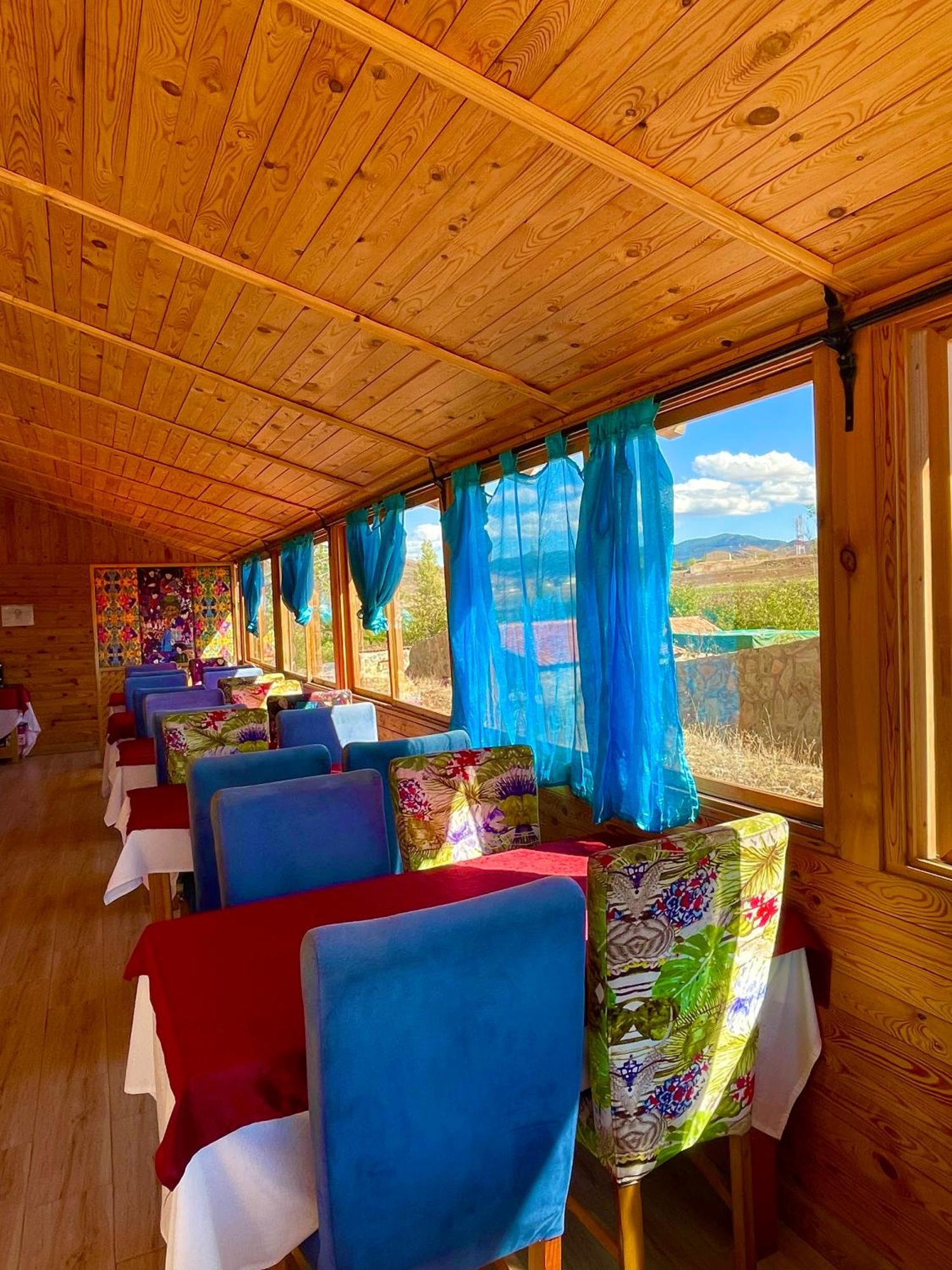 Ferme D'Hote La Vallee Азру Экстерьер фото