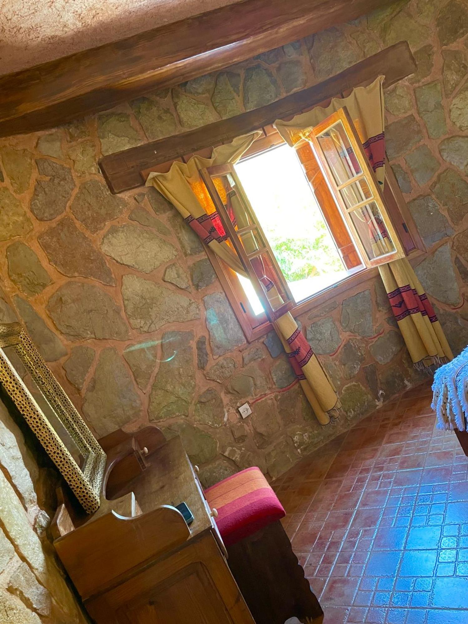 Ferme D'Hote La Vallee Азру Экстерьер фото